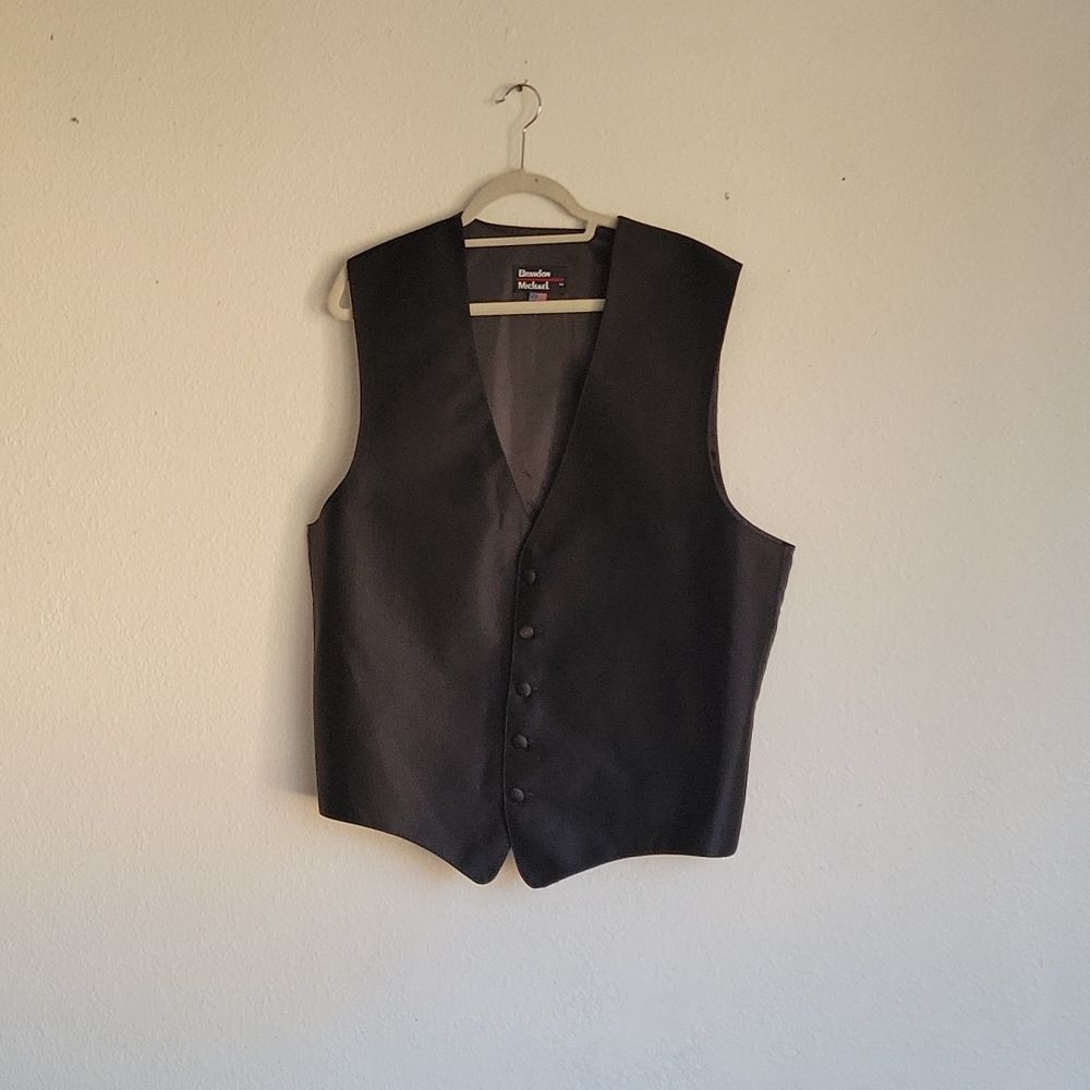 BRANDON MICHAEL VESTS SIZE L color black